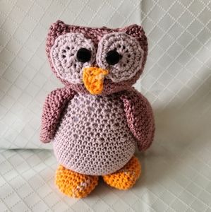 Amigurumi Crochet Stuffed Animals: Owl